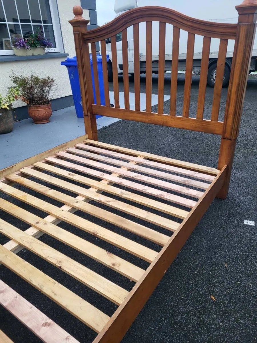 Superb king size Bed - Image 2