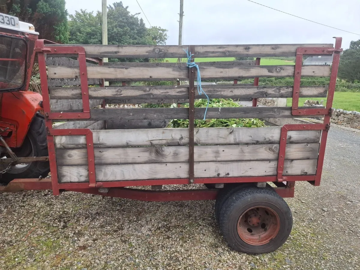 Trailer - Image 1