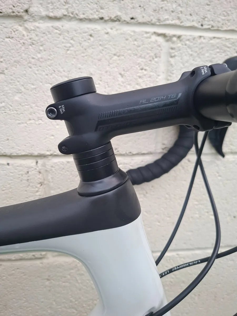 Scott Addict 20 Carbon Road Bike Size XL (58) - Image 2