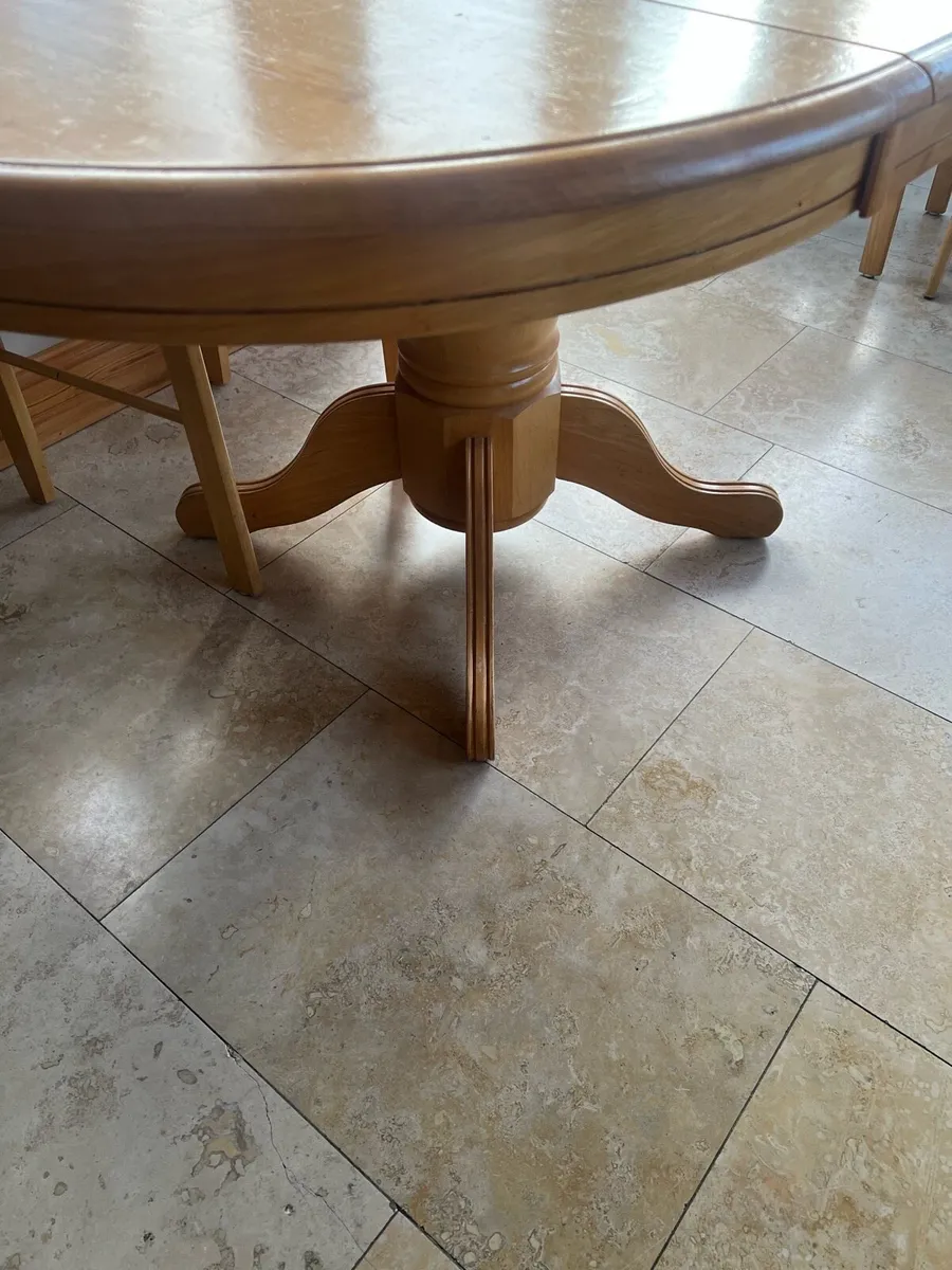 Dining table - Image 2