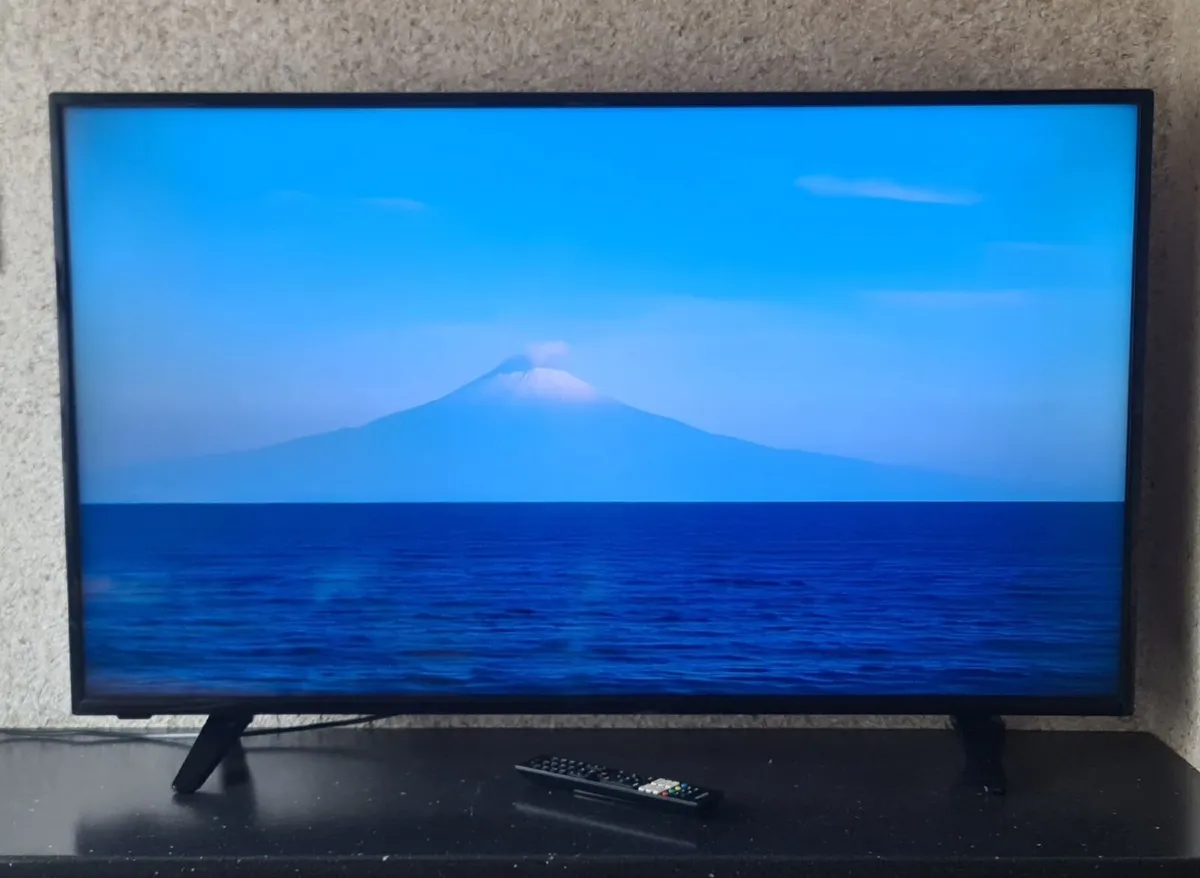 Digihome 50551UHDS 50" 4K Ultra HD Smart TV - Image 2