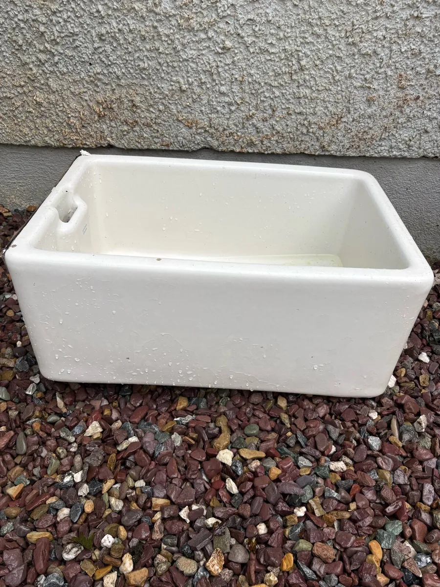 Belfast Sink - Image 1