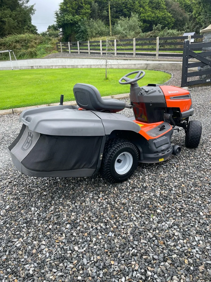 Husqvarna TC138 lawnmower - Image 3