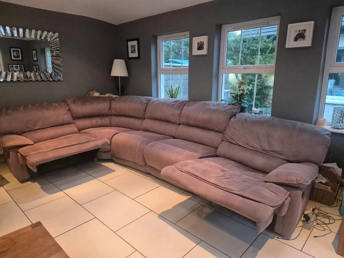 Corner couch - Image 4