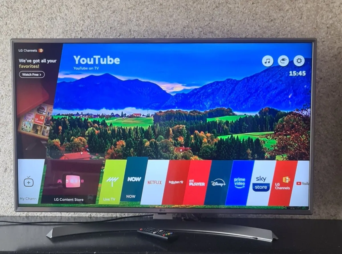 LG 43UJ701V 43" 4K Ultra HD Smart TV - Image 1