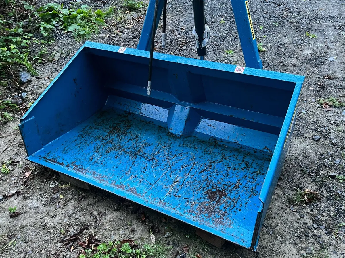 5 foot power box as good as new - Image 2