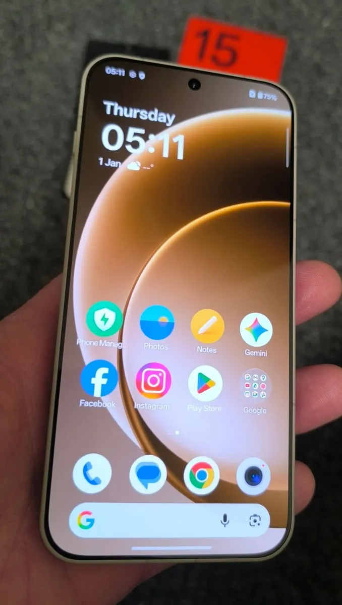 OnePlus 15 - Image 1
