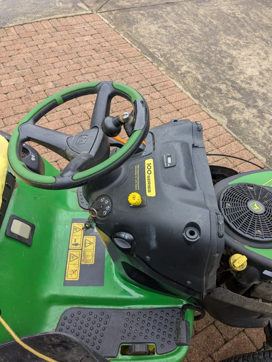 John Deere tractor lawnmower 48inch automatic - Image 4