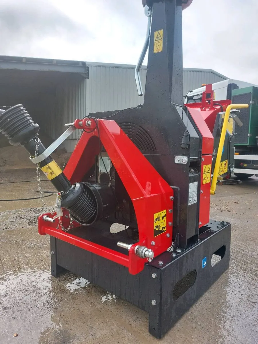 Tp175 wood chipper - Image 2