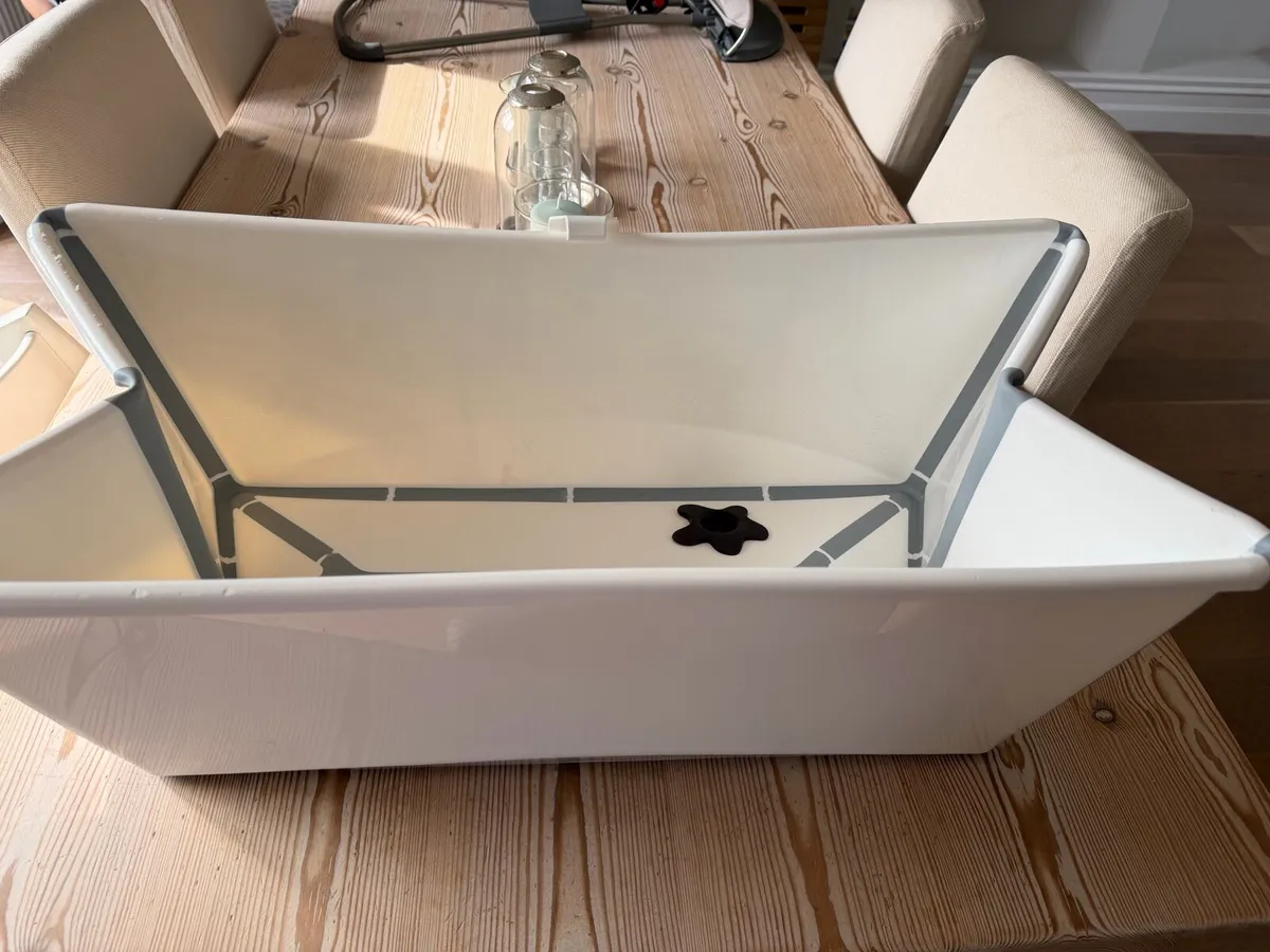 Stokke foldable bath tub - Image 3
