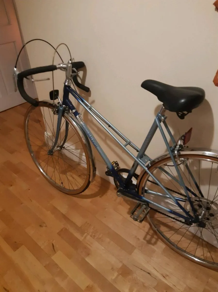Ladies Raleigh racer bike - Image 2