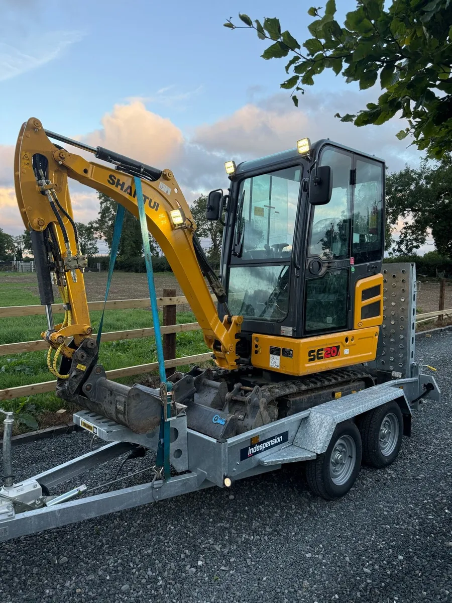 Mini Digger Self drive HIRE - Image 1