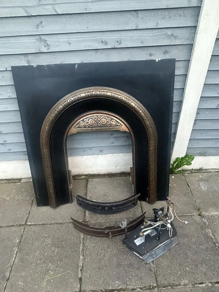 Cast iron fireplace - Image 2