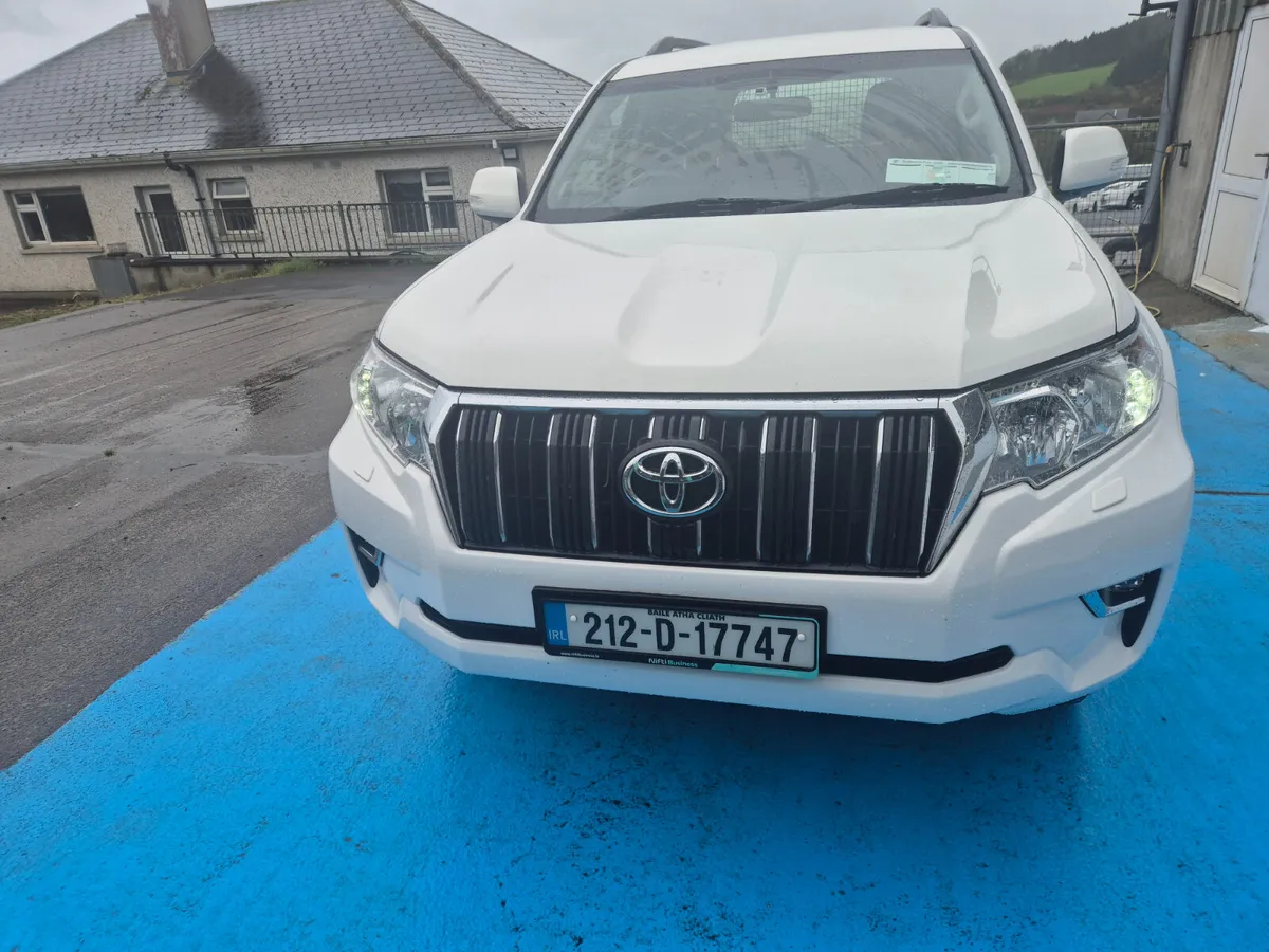 TOYOTA LANDCRUISER 2.8 DIESEL - Image 3