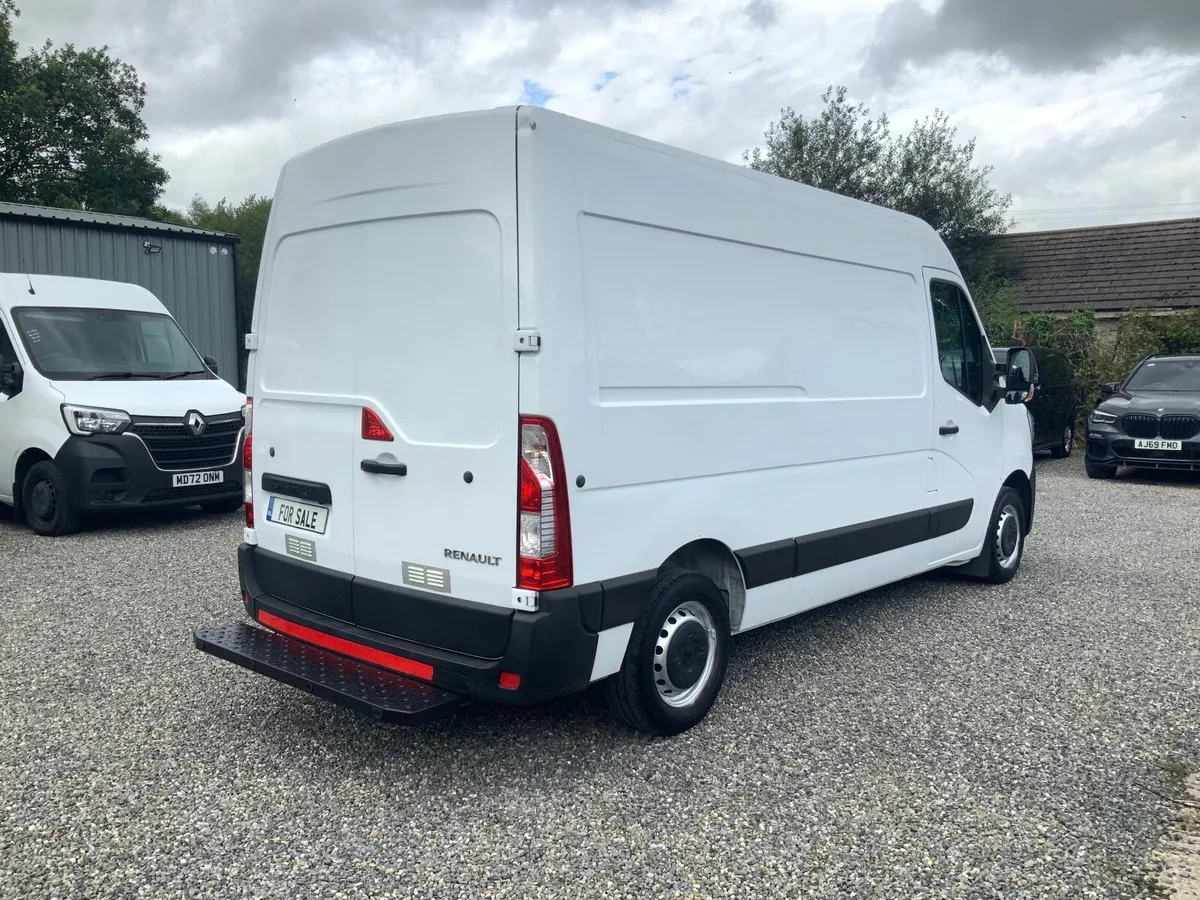Renault Master MM35 Dci 135b( 1 Yr Warranty ) - Image 3