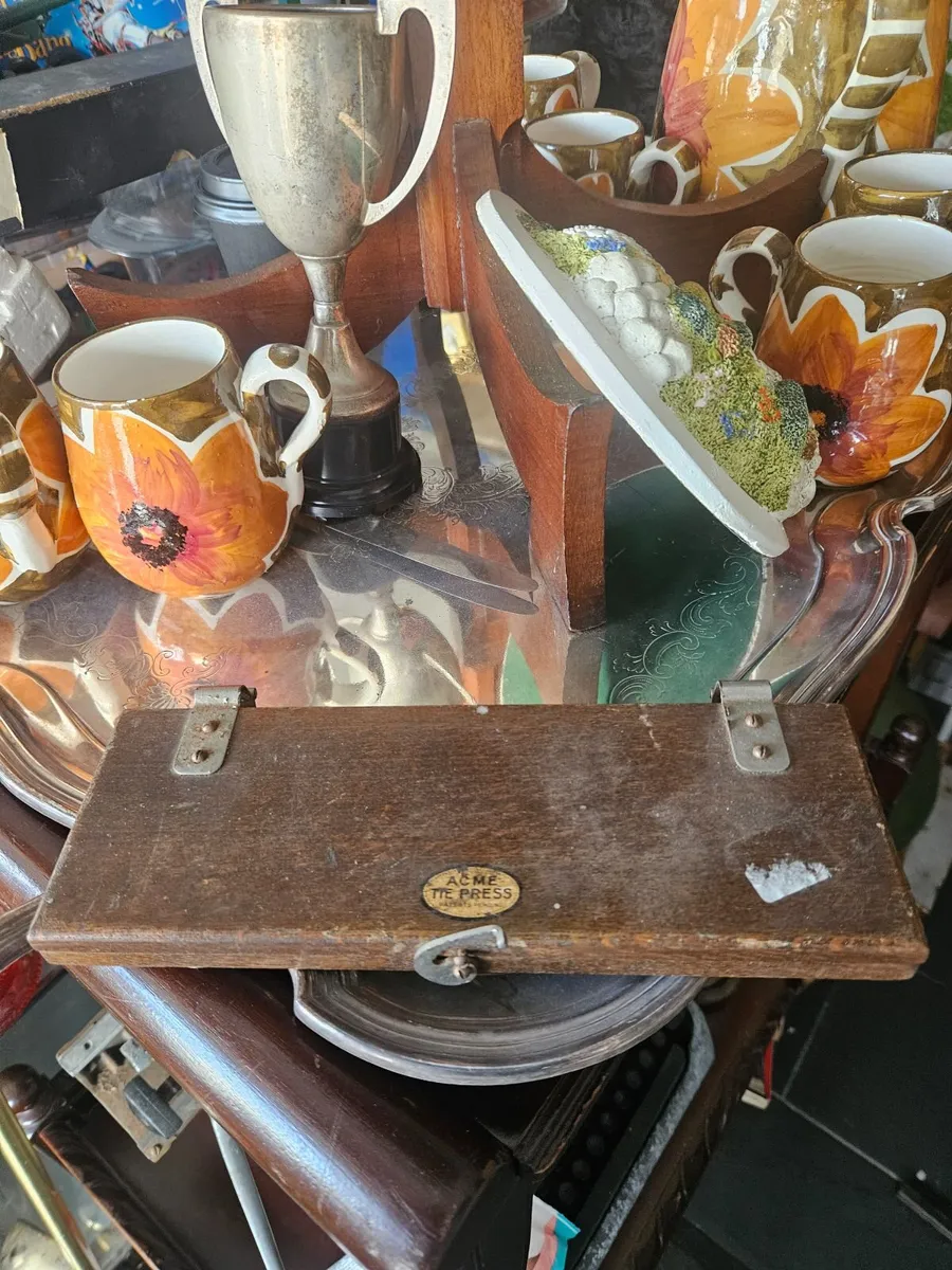 Vintage ACME Tie Press - Image 1