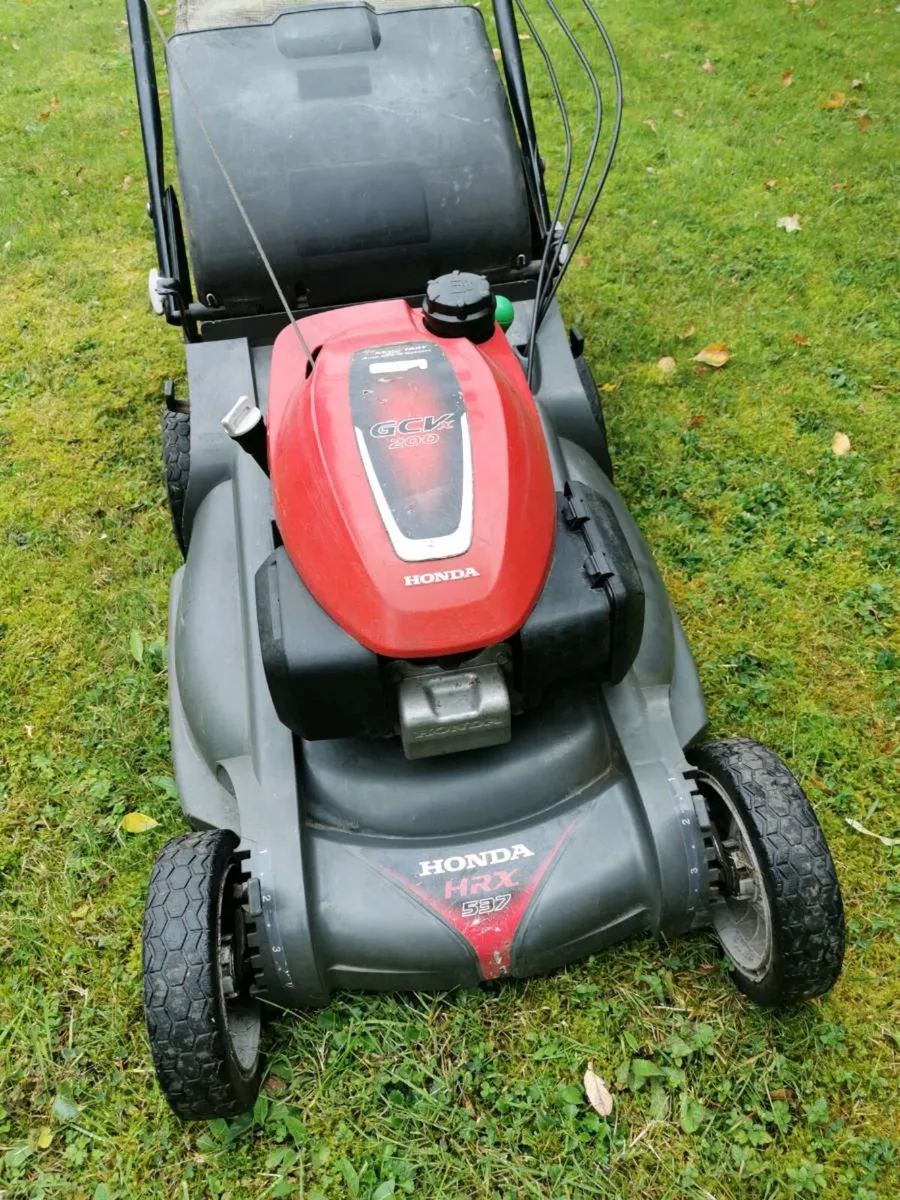 Honda lawnmower - Image 2