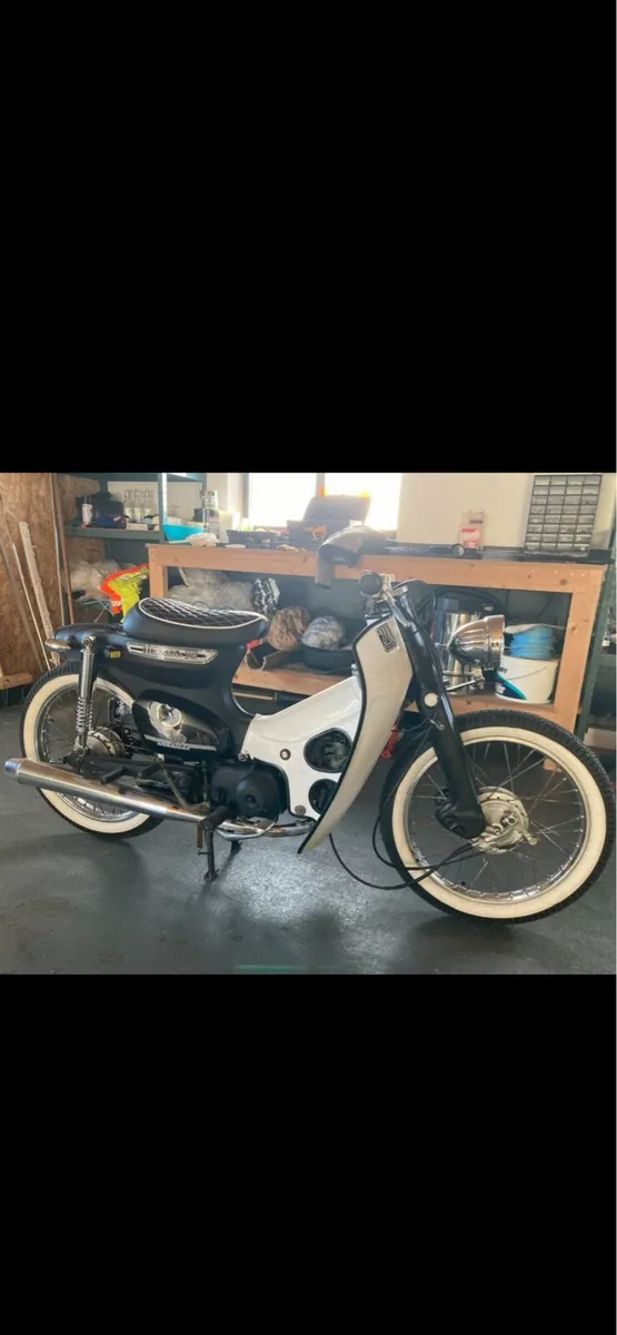 Motorbike - Image 3