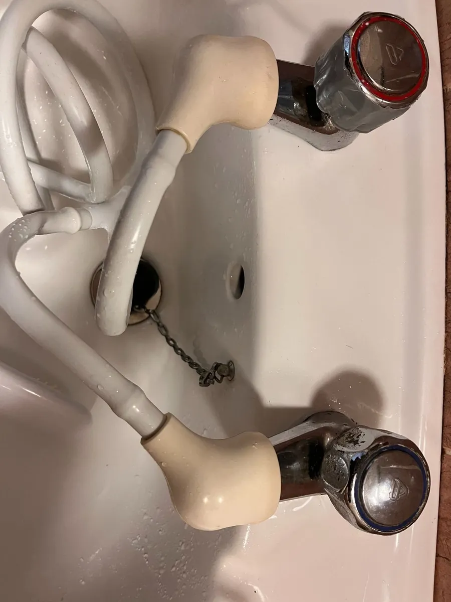 shower spray attachment for taps - Image 3