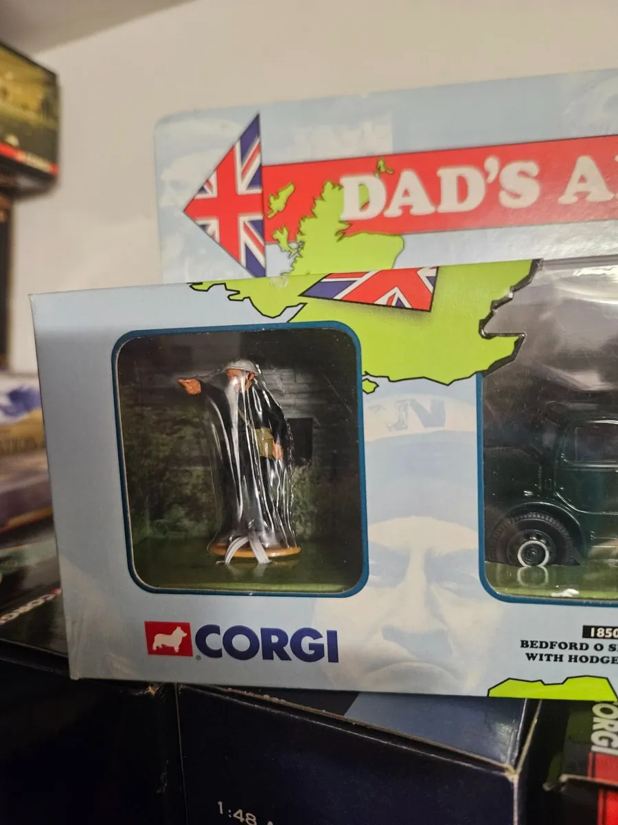 Corgi Dads Army Truck - Image 3