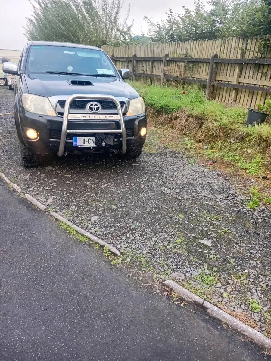 Toyota  hilux - Image 1