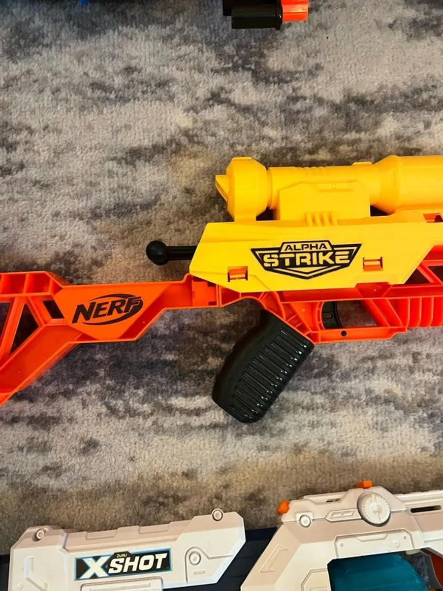 Selection of Nerf Guns and Nerf bullets - Image 3