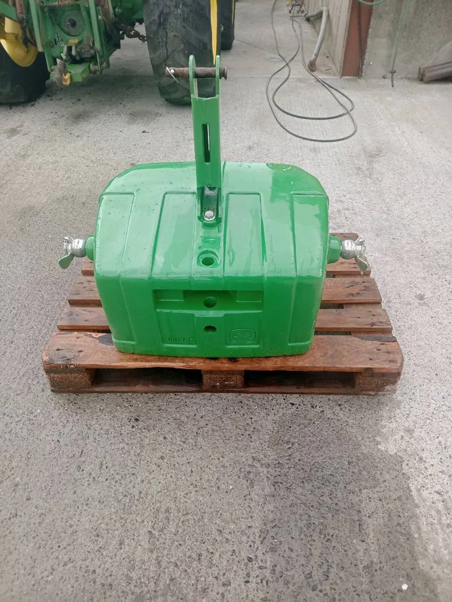 John Deere weight block - Image 1