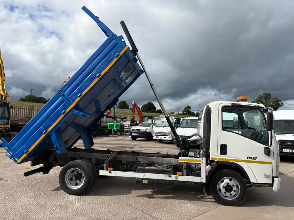 2021 ISUZU N75.150 Tipper Truck - Image 2