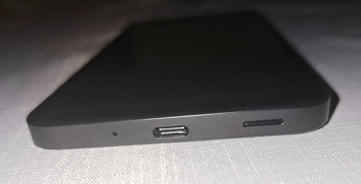 Mobile phone - Image 1