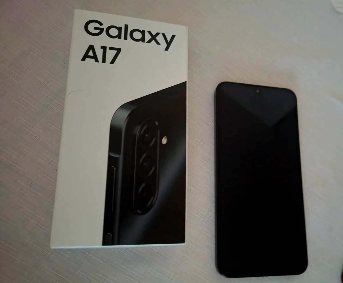 Mobile phone - Image 3
