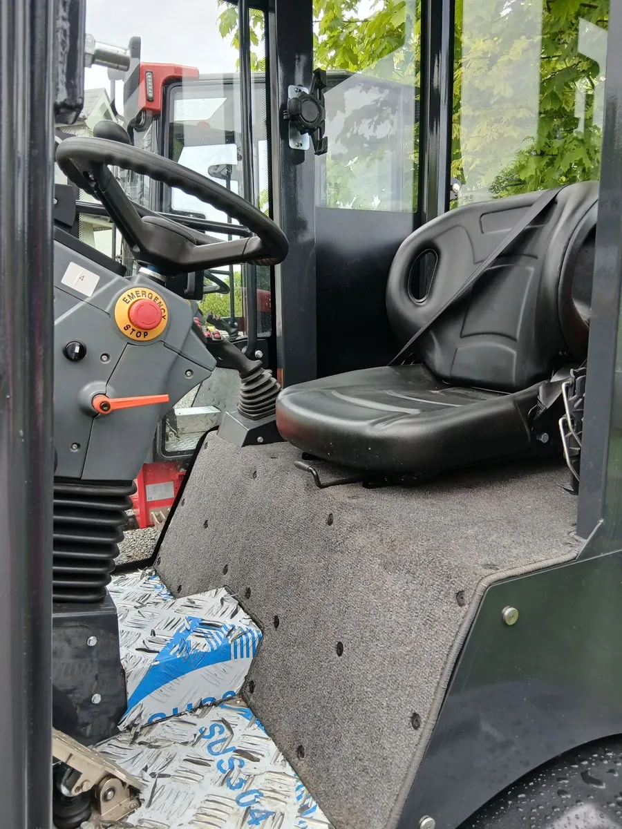 Heracles H220 wheel loader - Image 3