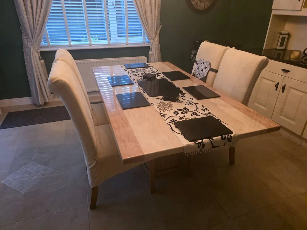 Marble table with 4 cream leather chairs - Image 4