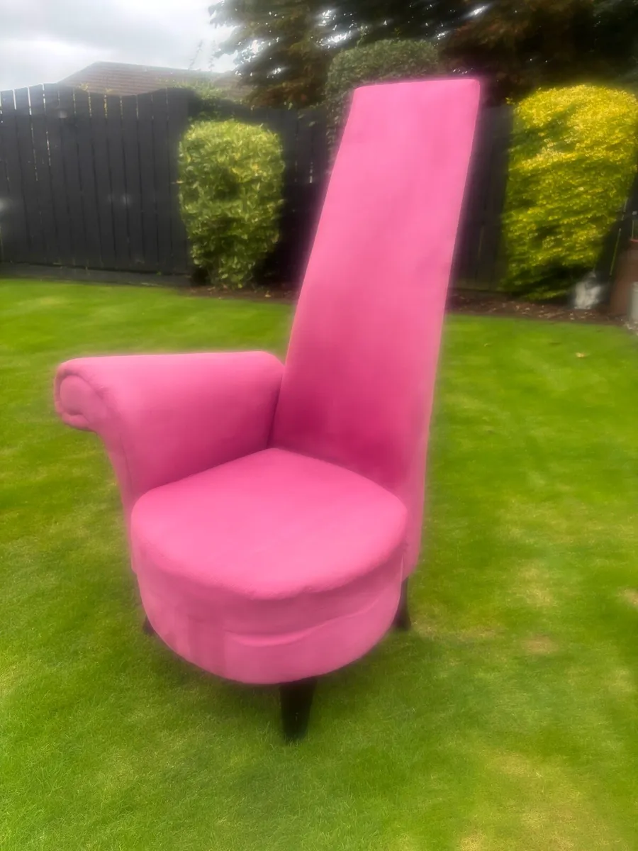 Eccentric high back occasionally chair - Image 2