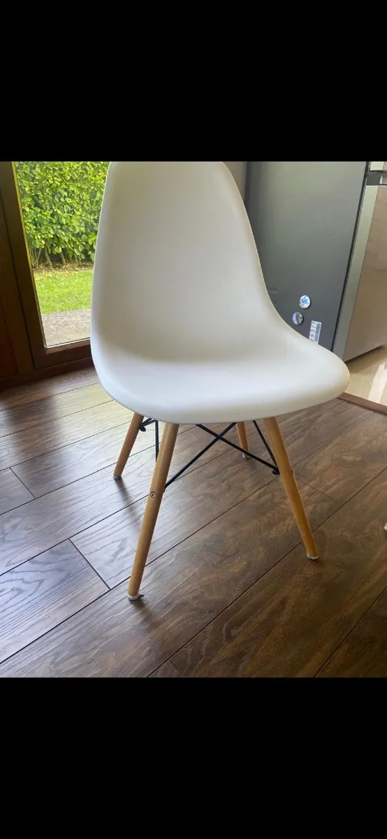 6 chairs - Image 2