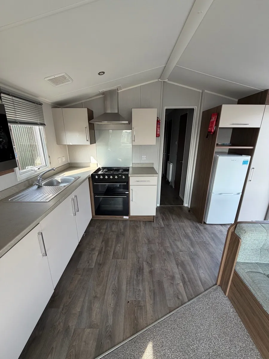 Willerby Seasons 35 x 12 x 3 Bed (2021) - Image 3