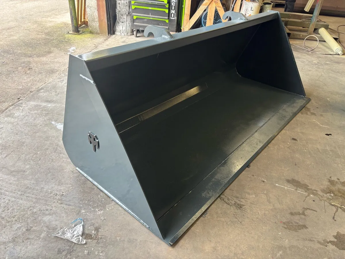 7ft 6 Telehandler buckets *In Stock* - Image 1
