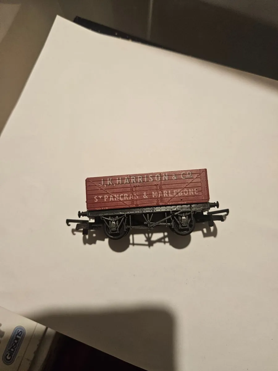 Hornby Lima OO Gauge Wagon