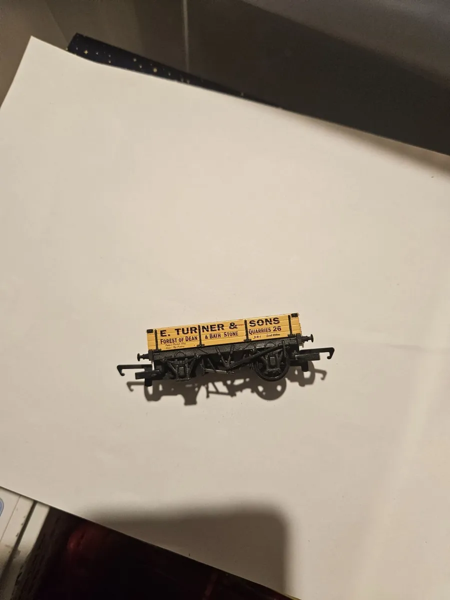 Hornby Lima OO Gauge Wagon