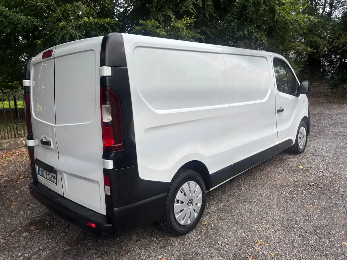 Nissan NV300 2018 New Doe - Image 4