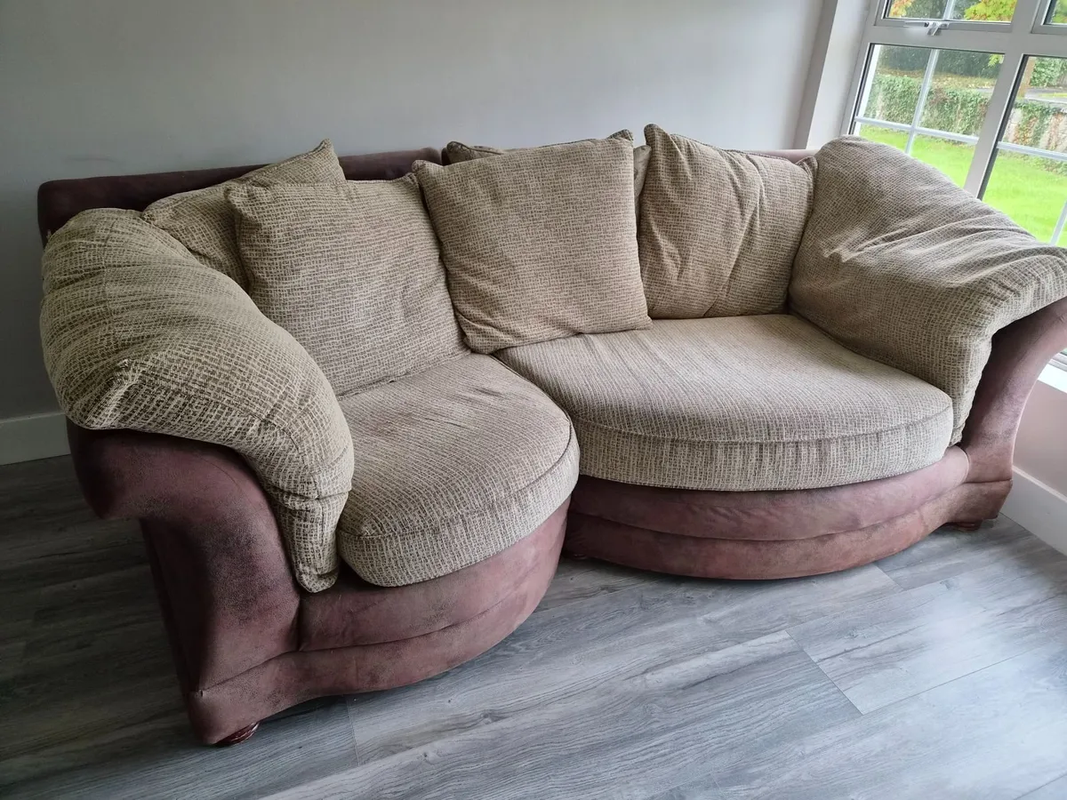 Couch - Image 3