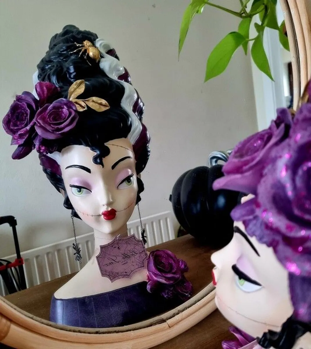 Bella Lux "Bride of Frankenstein" Gothic Glam Halloween Bust Viral sold out 22inch jumbo - Image 2