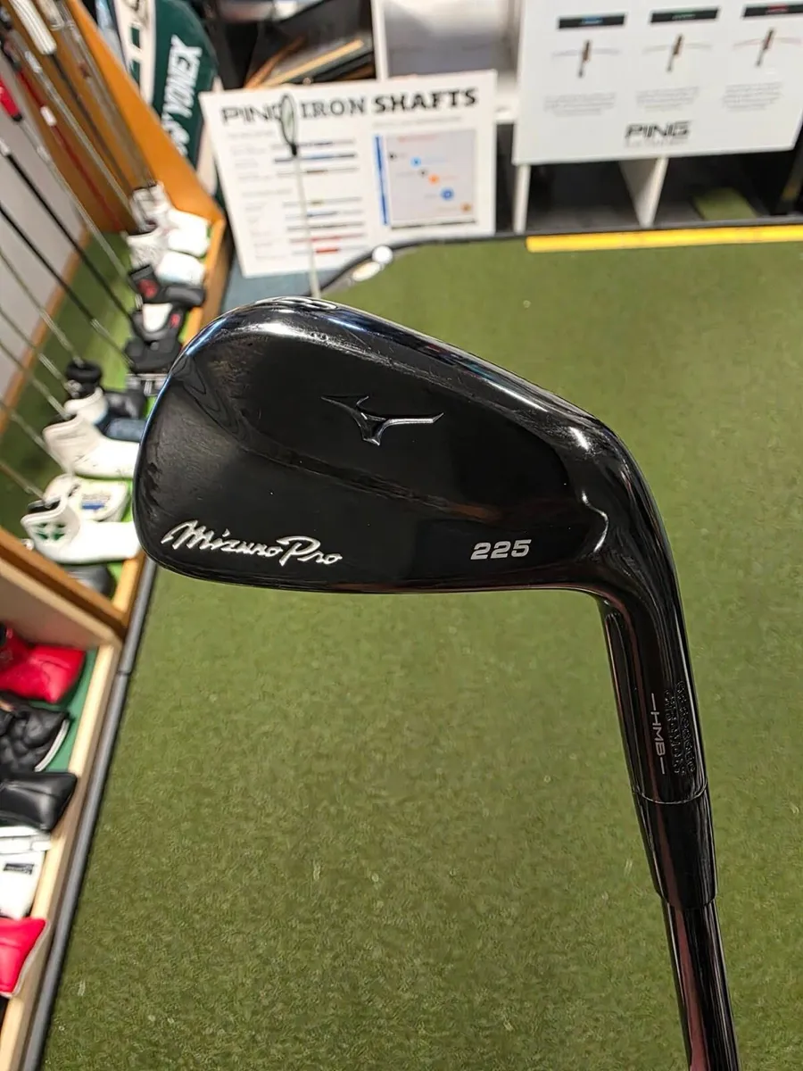 Mizuno Pro Forged 225 Black Edition Irons - Image 2
