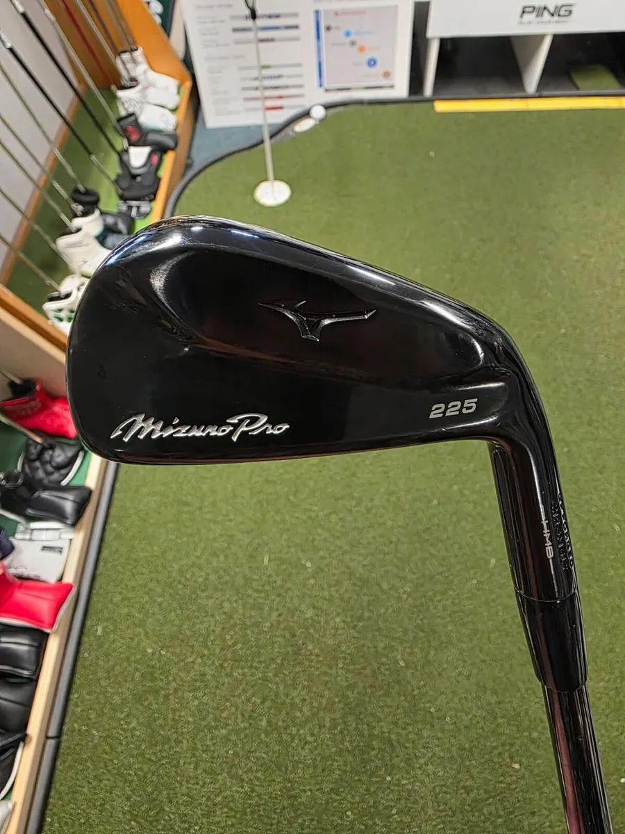 Mizuno Pro Forged 225 Black Edition Irons - Image 3