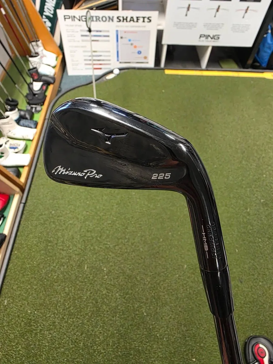 Mizuno Pro Forged 225 Black Edition Irons - Image 4