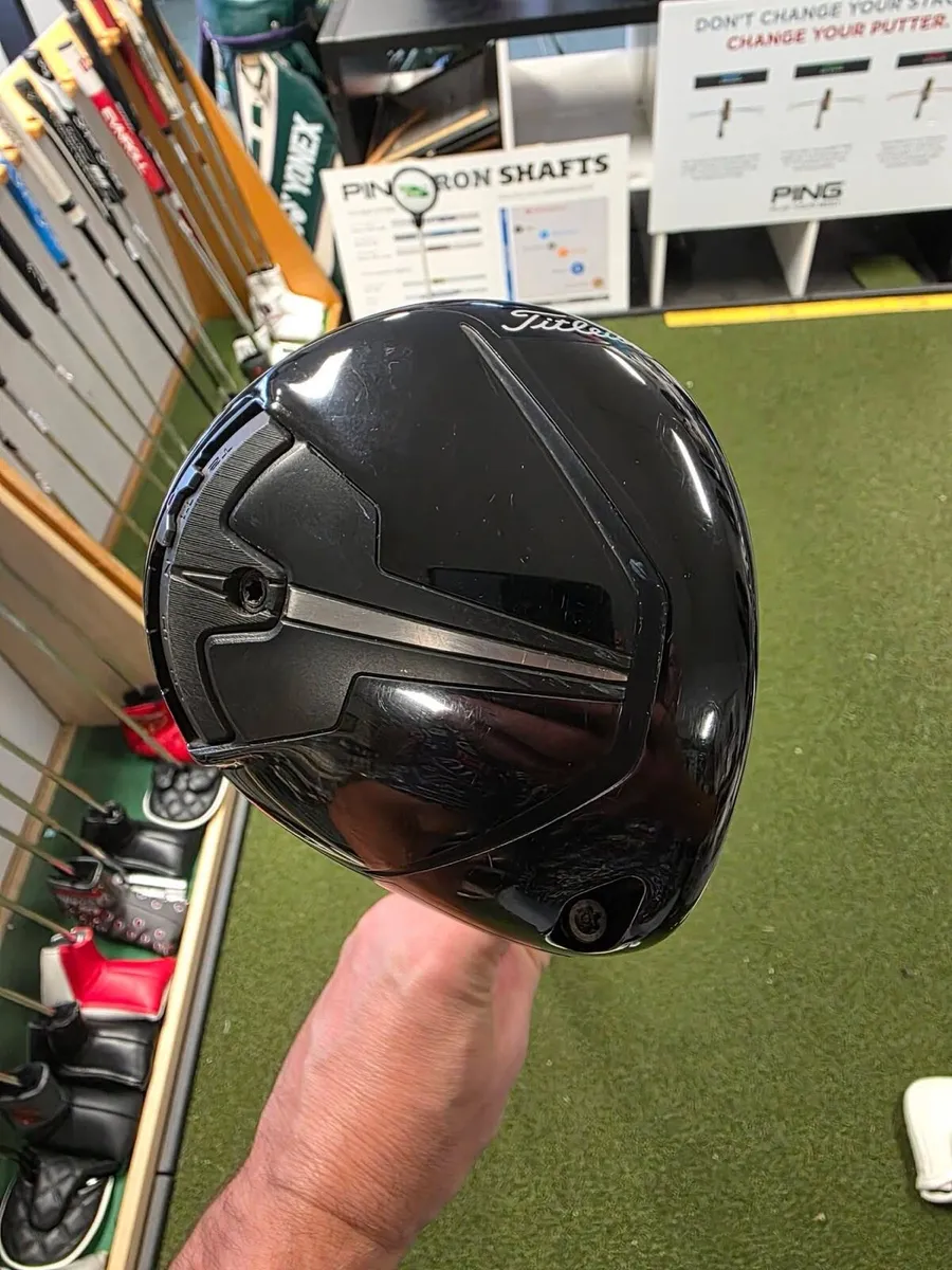 Titleist TSr3 Driver - Image 1