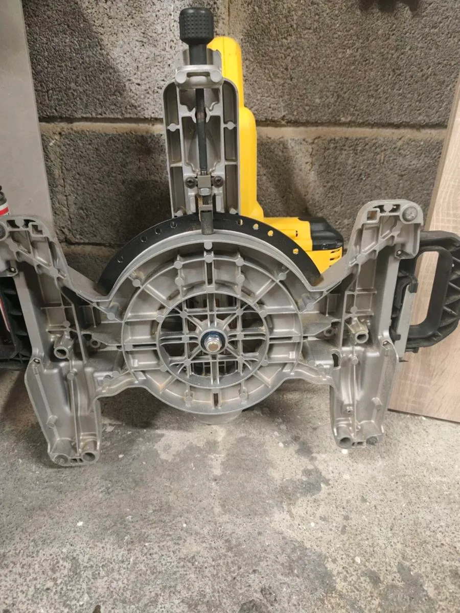 Compound chopsaw - Image 3