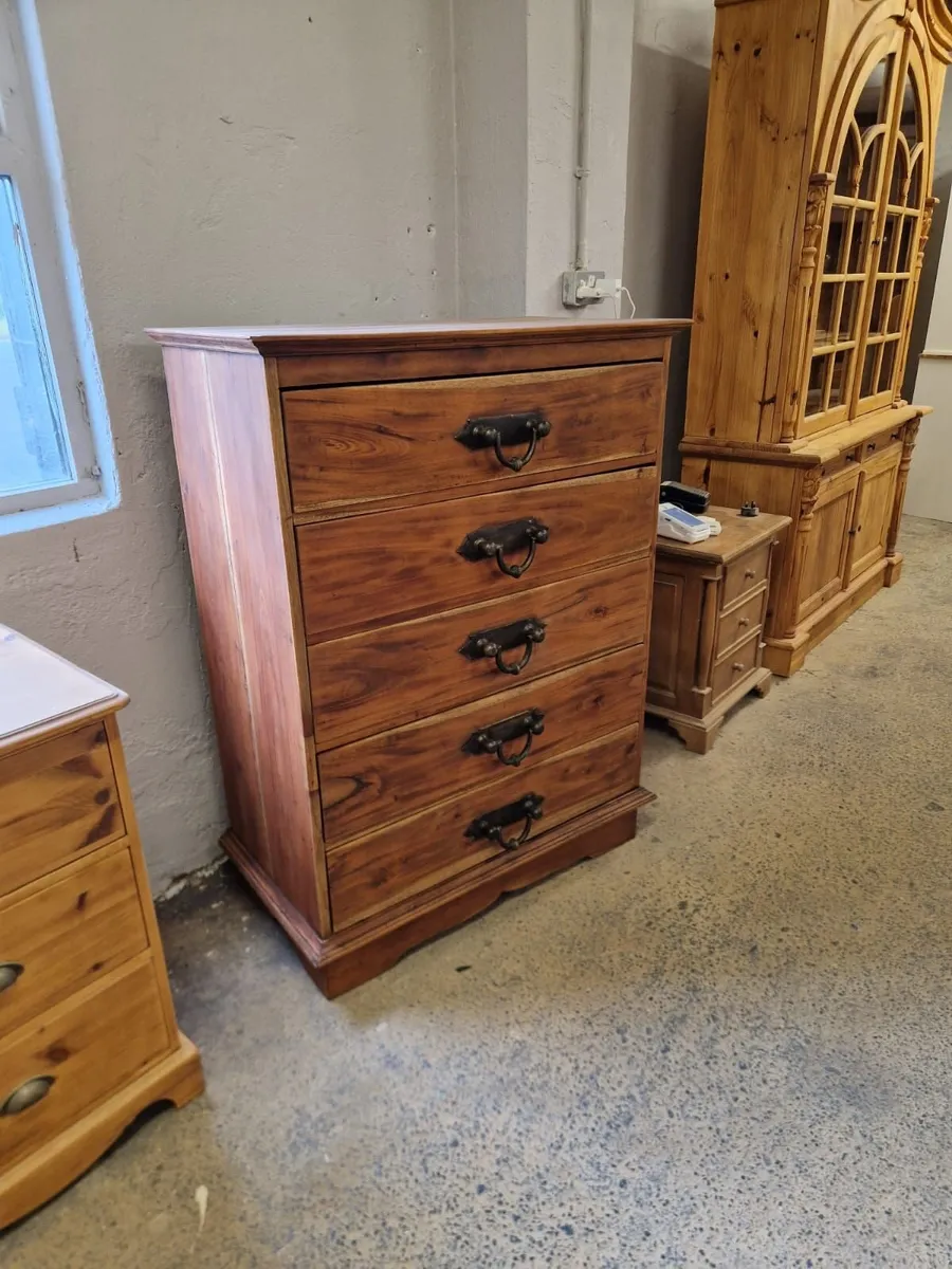 Large  Indian rosewood chest of drawers - Image 3