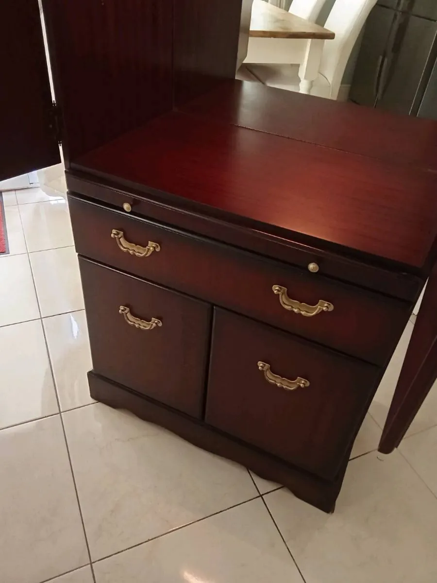 Drinks cabinet - Image 2
