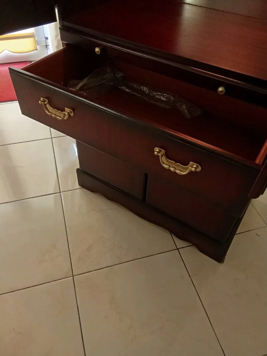 Drinks cabinet - Image 3