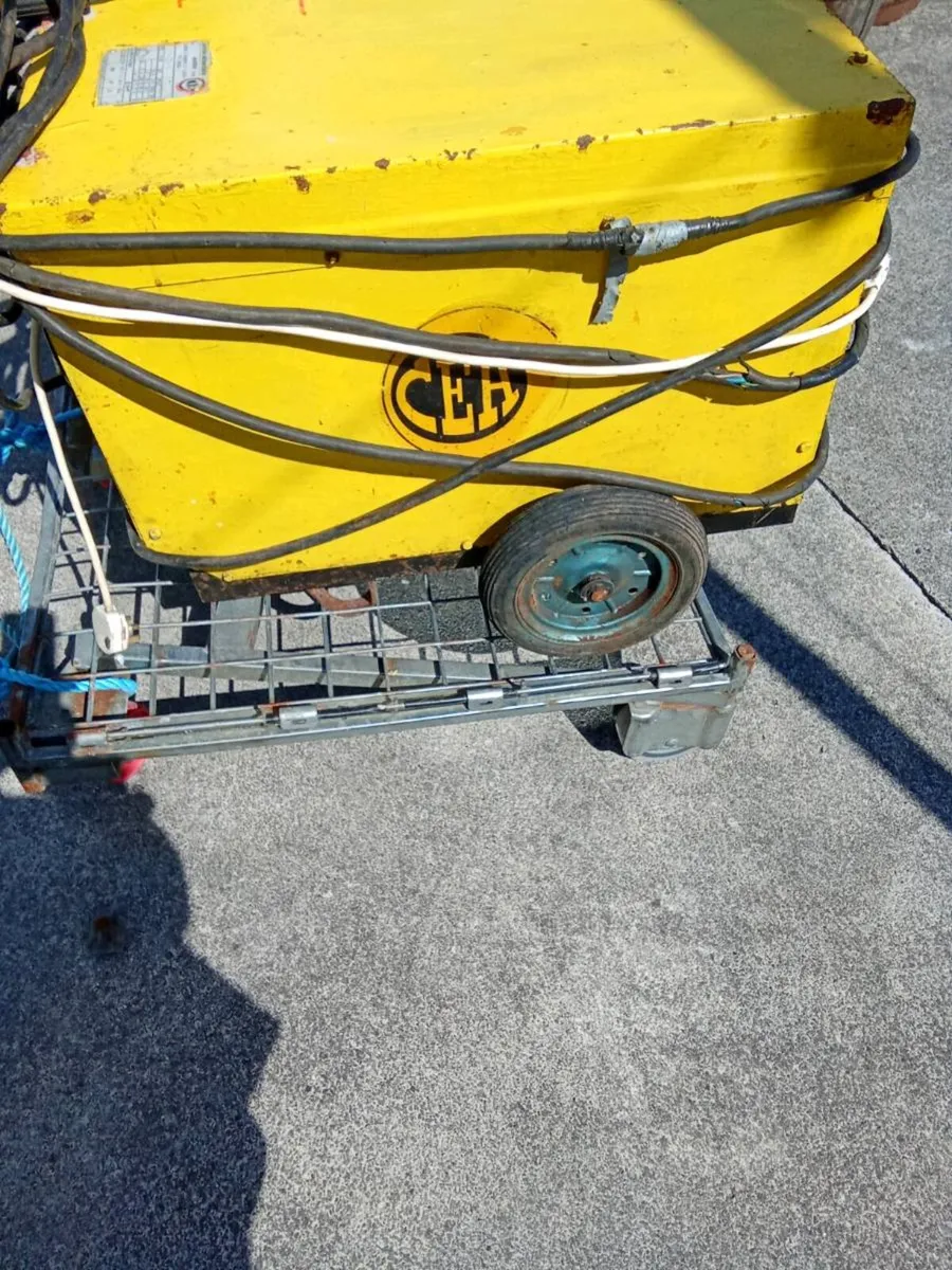 Welder - Image 1
